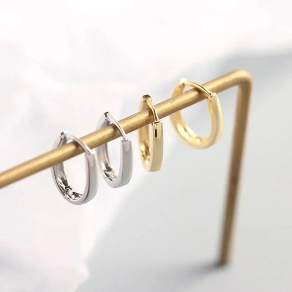 925 Sterling Silver Oval Hoop Earrings Gold - Picture 2 of 4